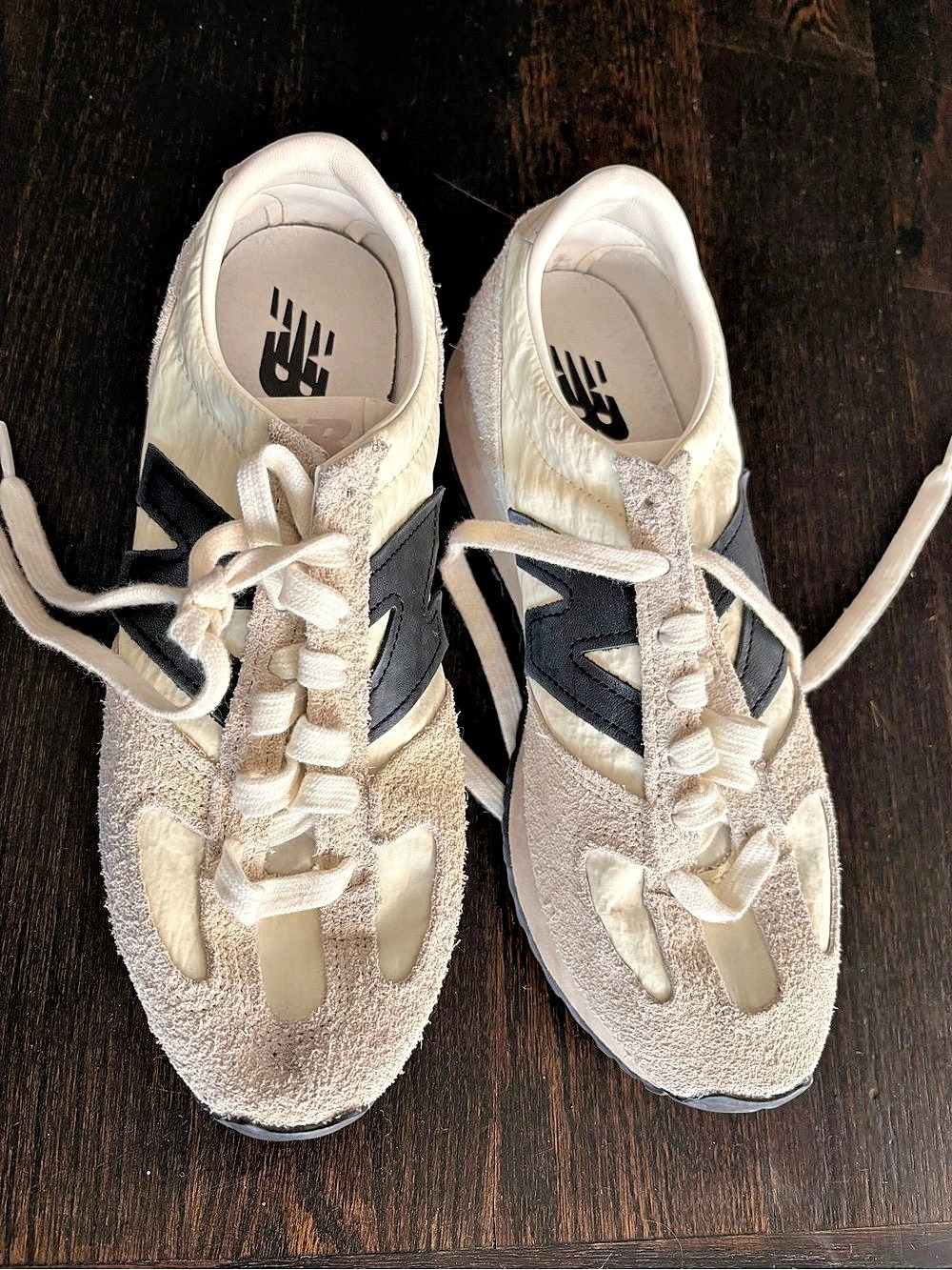 New Balance 327 Sea Salt Black Women's Sneakers